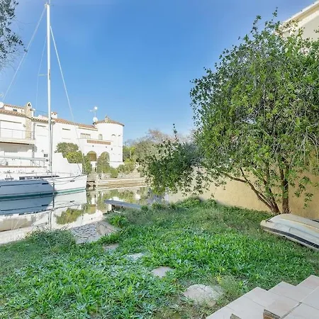 V020 - Puerto Primero Holiday home *