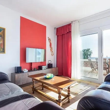 V020 - Puerto Primero Holiday home *