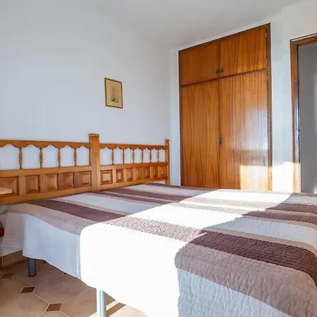 V020 - Puerto Primero Empuriabrava